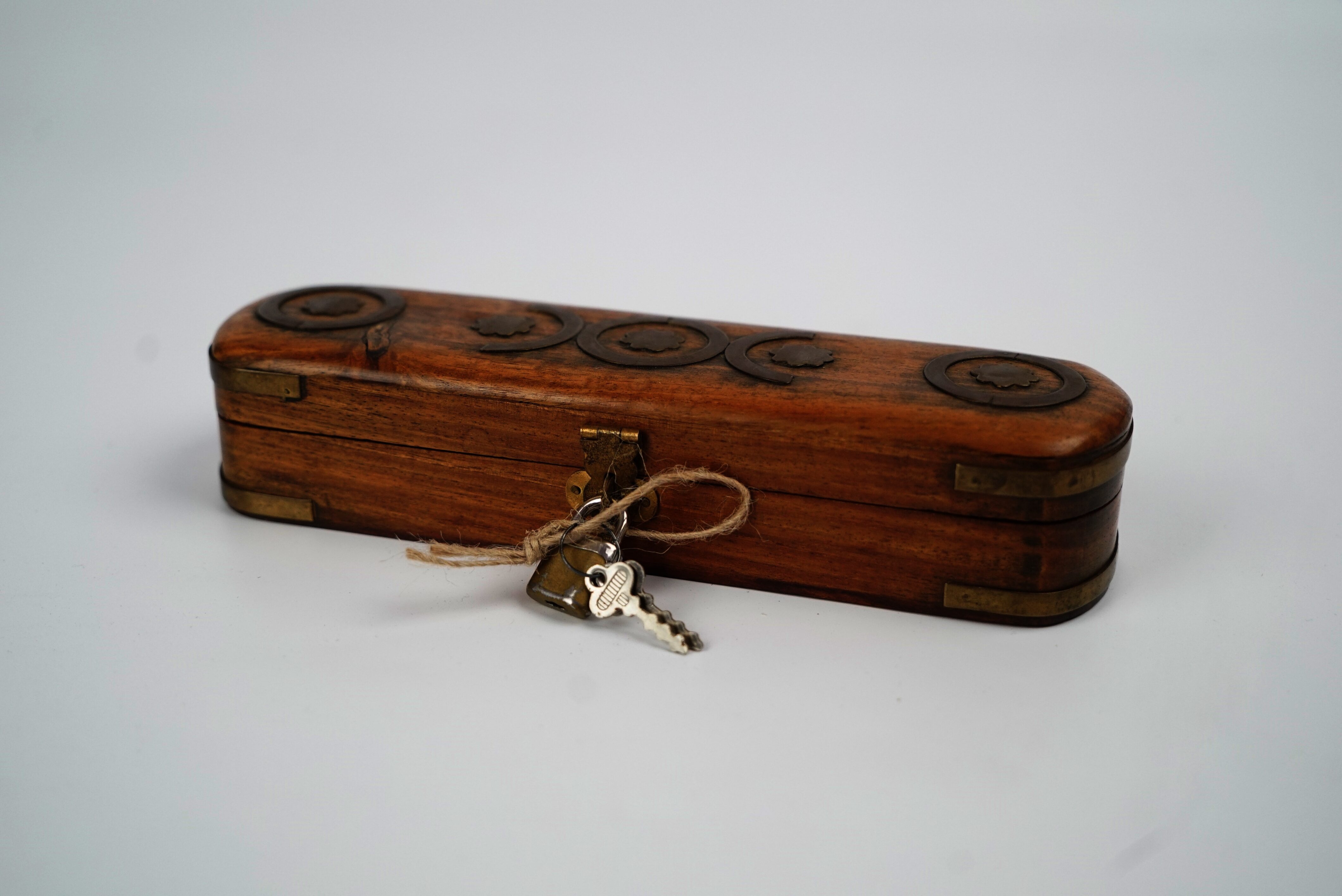 Kilitli Kalem Kutusu