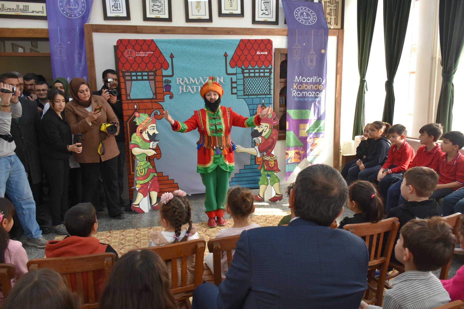 Millî Eğitim Bakanı Yusuf Tekin’den Gazi Kültür ve Sanat Merkezi’ne Ziyaret